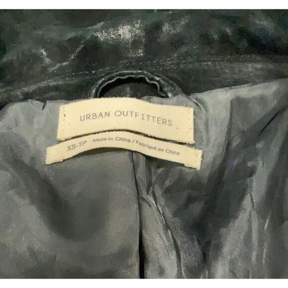 Urban Outfitters Black Genuine Leather Fringe Western Cropped Jacket XS - Picture 2 of 3